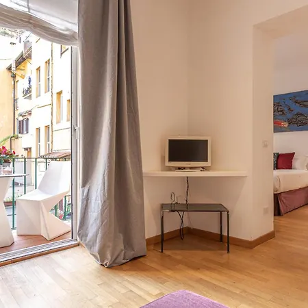 Colosseum Oasis Apartmán *